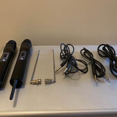 Bose AK-339 VHF Dual Channel Wireless Microphone System W/Case image 8