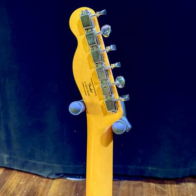 Squier Classic Vibe '60s Custom Esquire 3-Color Sunburst image 8