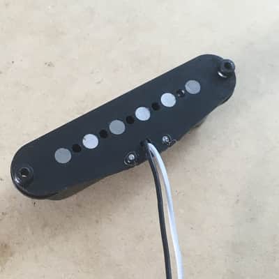 Vintage Style Strat Neck Pickup Fender Electric Guitar Staggered + Black Cover image 3