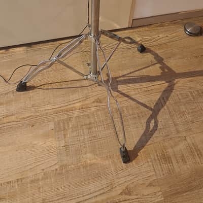 Roland HPD-15 HandSonic Digital Hand Percussion Controller with stand
