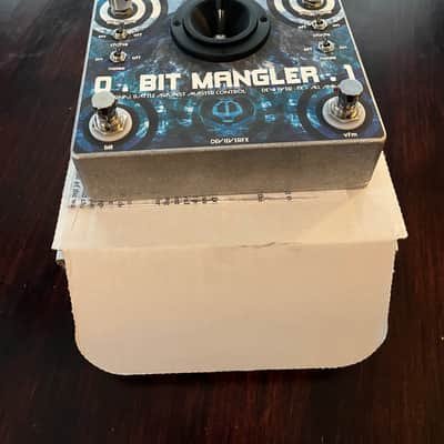 Devi Ever : FX Bit Mangler 2010s - Blue image 2