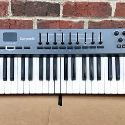 M-Audio Oxygen 49 49 MKIII 49-Key USB / MIDI Keyboard Controller Maudio