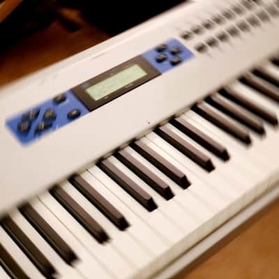 MUST SEE!!! ALESIS QS8.2 STAGE PIANO FULLY SERVICED AND IN AMAZING CONDITION! image 9