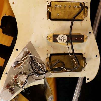 1975 Fender Stratocaster - Natural w/Original Floyd Rose Locking Tremelo. image 5