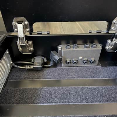Schmidt Array SA350XDM Pedalboard w/ Lid, Connector Box & Patch Bay image 8