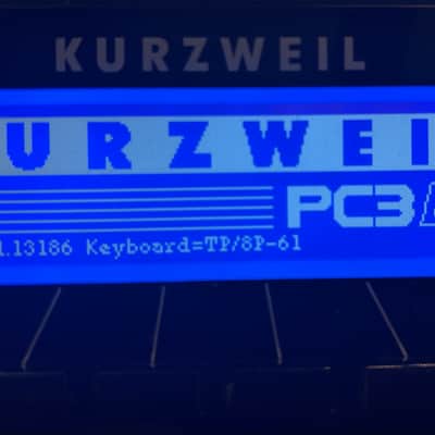 Kurzweil PC3LE6 Performance / MIDI controller Keyboard. + “anvil” case + RokSak gig bag image 6