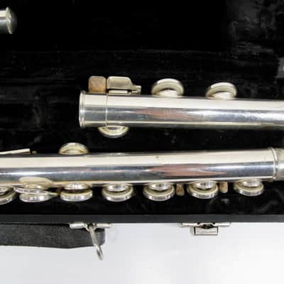 King Cleveland 610 Silver-Plated Open Hole Student Model Flute w/ Case image 2
