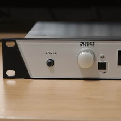 Rocktron Xpression Guitar/Bass Multi-Effects Processor image 2