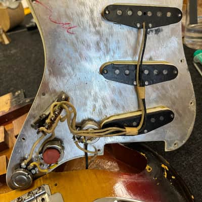 Fender STRATOCASTER 1963 - 3 TONE SUNBURST image 22