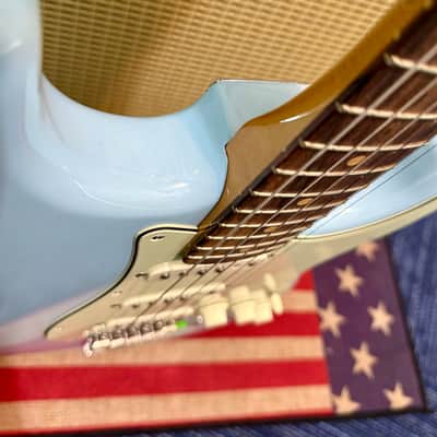 Fender Vintera III Early '60s Stratocaster, Rosewood Fingerboard, Sonic Blue 2026 image 4