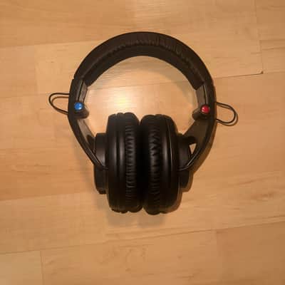 Studio Desk + Two 12U Racks + Headphones Bild 6