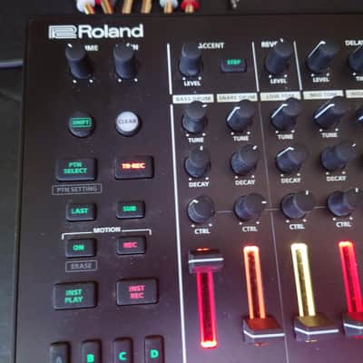 Roland TR-8S AIRA Rhythm Performer drum machine + sample player image 2