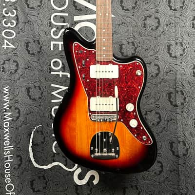Squier Classic Vibe '60s Jazzmaster Electric Guitar- 3 Tone Sunburst w/Hardshell Case (Pre-Owned) image 2