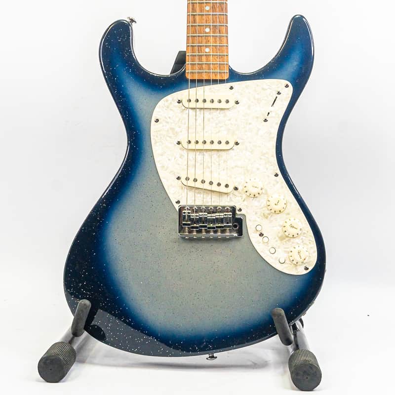 Rare Danelectro Danoblaster Inuendo – Built-In Multi Effects – with Gigbag image 1