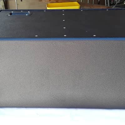 Boutique 2x12 extension cabinet image 10