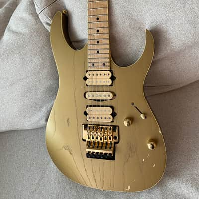 Ibanez Prestige RG657AHM-GDF 2018 - Gold Flat image 3