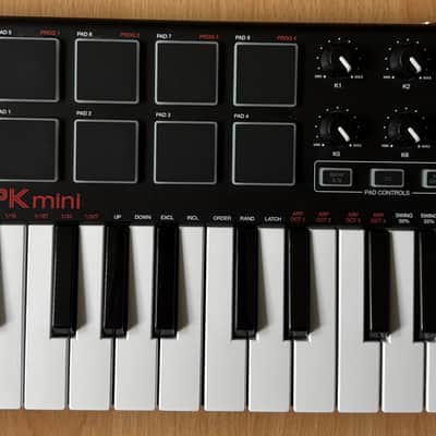 Akai MPK Mini MKII 25-Key MIDI Controller 2014 - Present - Black