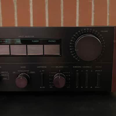 Denon PMA-777 Integrated Amplifier (1982) - Black/Rosewood image 8