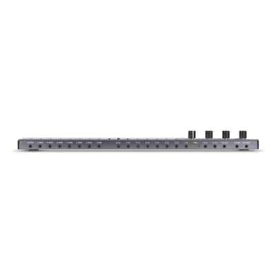 Immagine Oxi Instruments One MkII MIDI & CV/Gate Sequencer (Nostalgia Edition) - 2
