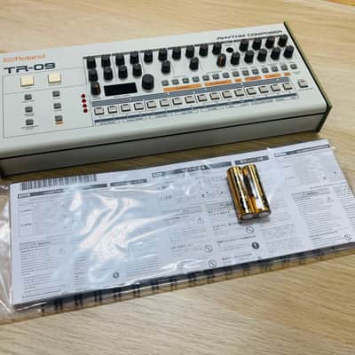 Roland TR-09 Rhythm Composer - 2017 image 6