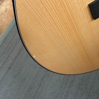 Martin Left Handed 000JR-10 Guitar Natural 2025 image 7