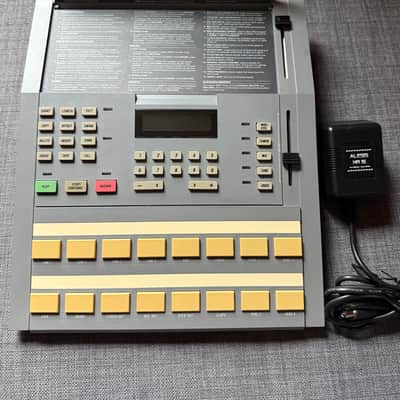 Custom Alesis HR-16 Linn Drum Eproms Sounds - LM-1, LM9000 Vintage Drum Machine - Green LED image 5