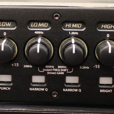 Peavey MiniMEGA 1000-Watt Mini Bass Amplifier Head image 1
