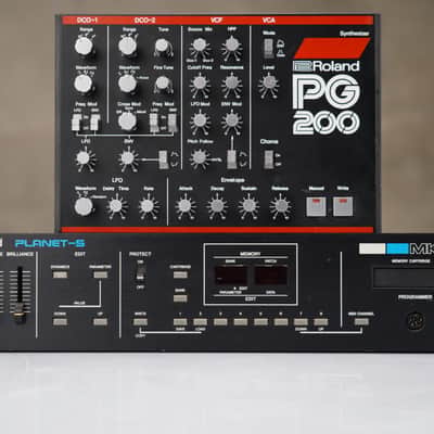 Roland MKS-30 Planet-S Synthesizer & PG-200 Programmer Module #57543 image 2