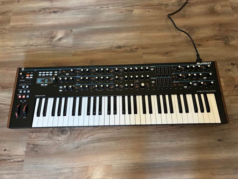 Novation Summit 61-Key 16-Voice Synthesizer 2019 - Present - Black image 1
