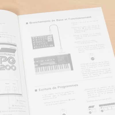 Roland PG-200 Synthesizer Programmer brochure in German / French image 3