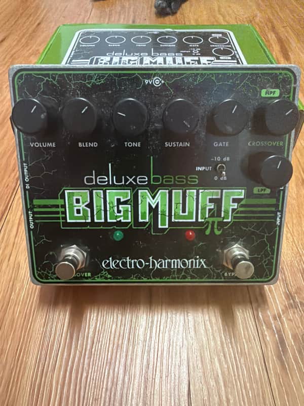 Electro-Harmonix Deluxe Bass Big Muff Pi Distortion / Sustainer 2012 - Present - Black / Green image 1