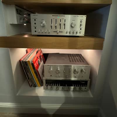 Marantz Model 1120 60-Watt Stereo Solid-State Integrated Amplifier 1973 - 1975 - Silver with Wood Case image 2
