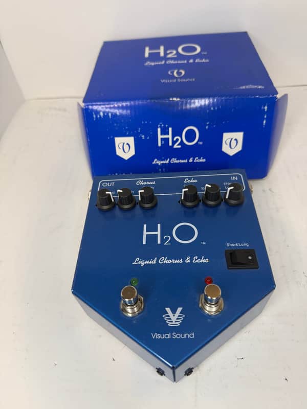 With box and feet Visual Sound H2O V1 2000s - Blue image 1