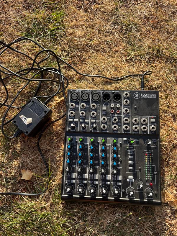 Mackie 802vlz4 2000’s - Dark Grey image 1