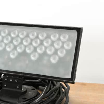 Philips Color Kinetics ColorBlast 12 Wash Light Fixture CG011P1 image 2