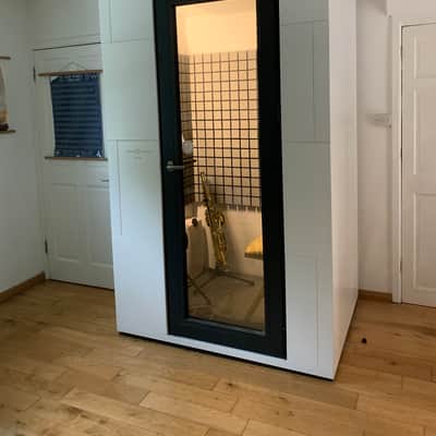 Studio Bricks accoustic sound proofed recording/practice booth Studio Bricks one 2021 White image 1