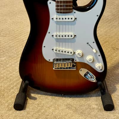 2004 Fender 50th Anniversary American Deluxe Stratocaster 2004 - Sunburst image 1