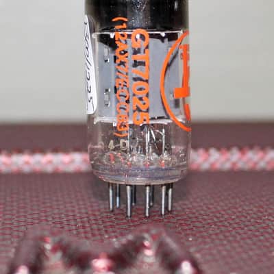 EI 7025 12AX7 YUGOSLAVIA ECC83 W/ TELEFUNKEN SMOOTH PLATES TIGHT BALANCE TEST NOS++ VINTAGE 1990's FOR GROOVE TUBE GT-7025 image 2