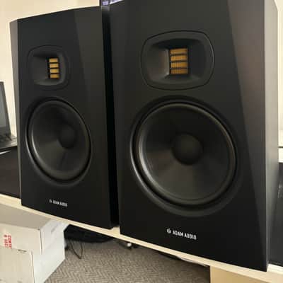 ADAM Audio T7V 7" Active Studio Monitor (PAIR) 2020s - Black image 2