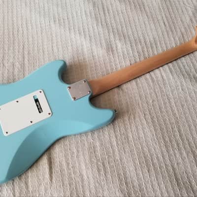 Squier Paranormal Cyclone 2020 - Daphne Blue image 10
