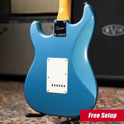 Squier Classic Vibe '60s Stratocaster Electric Guitar - Lake Placid Blue image 2