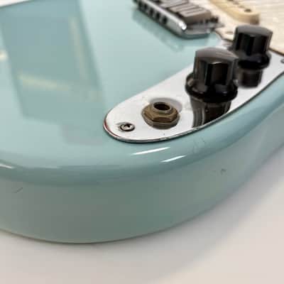 Fender Cyclone Deluxe 2000 Daphne Blue made in USA image 25