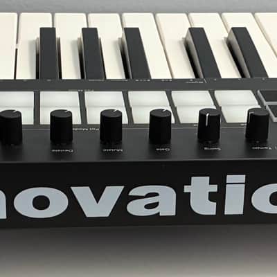 Novation Launchkey 37 MKIII MIDI Keyboard Controller 2020 - Present - Black image 5