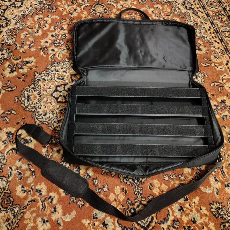 Pedaltrain Classic 2 – 61×32 cm with Original Soft Case image 1