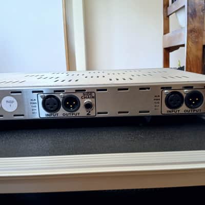 API 2500 Stereo Bus Compressor 2000 - 2019 - Black image 6