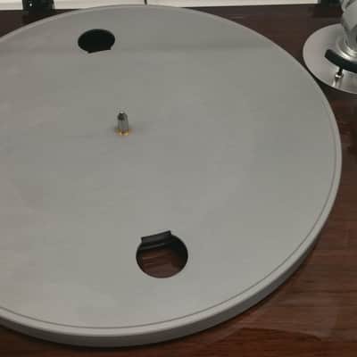 Akai BT500 Belt-Drive Bluetooth Turntable image 14