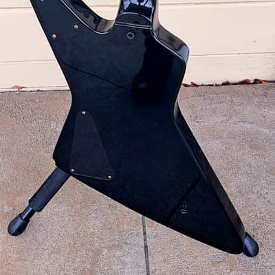 HAMER EXPLORER-STYLE BASS – “CHEAP TRICK ESSENTIAL”  IN BLACK image 6