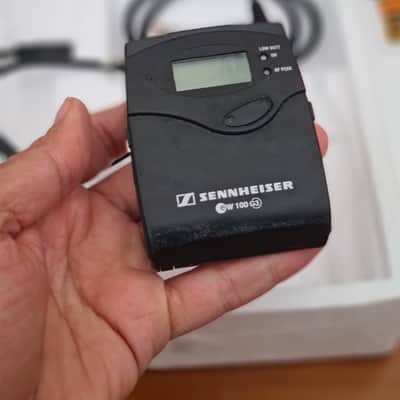 Sennheiser  Sennheiser SK 100 G3 + EK 100 G3 | 734–776 MHz | Camera Wireless Set | Box & Accessories image 10