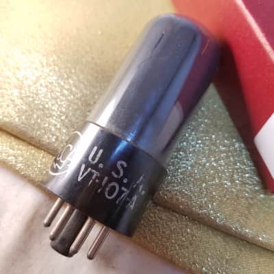 RCA Perfect 0% Tight Matched Pair (2) VT-107A tNOS AT1000 TESTED Vacuum Tubes greyglass military WWII black plate SC 189A Beam Power 6V6 1941-1945 image 1