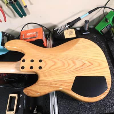 2007 G&L Tribute Series L-2000 Bass Guitar - Natural Gloss image 23